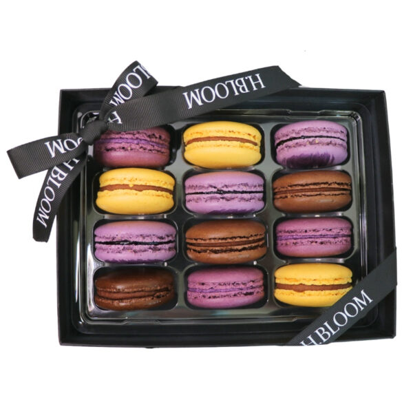 Seasonal Macaron Box